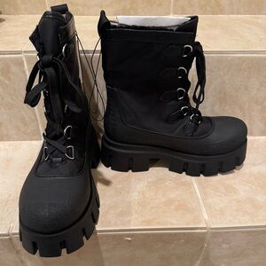 H&M grunge black chunky snow boots / rain boots NWT
